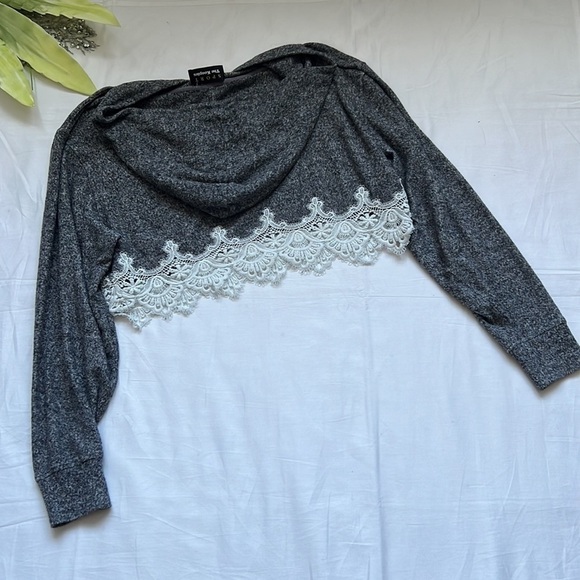 ⭐️the Kooples Women's Sweet Fleece Hooded Sweatshirt with Lace Details⭐️ - Picture 7 of 8